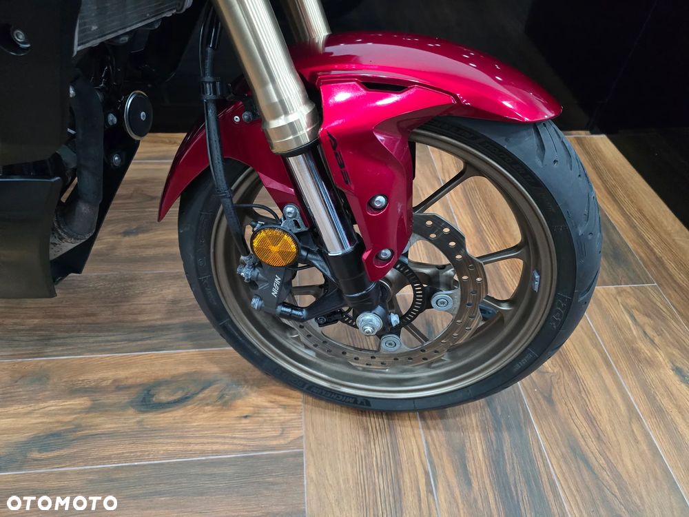 Honda CB - 27