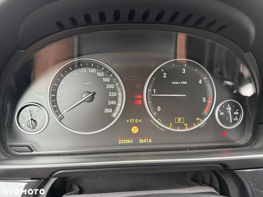 BMW Seria 5 - 12