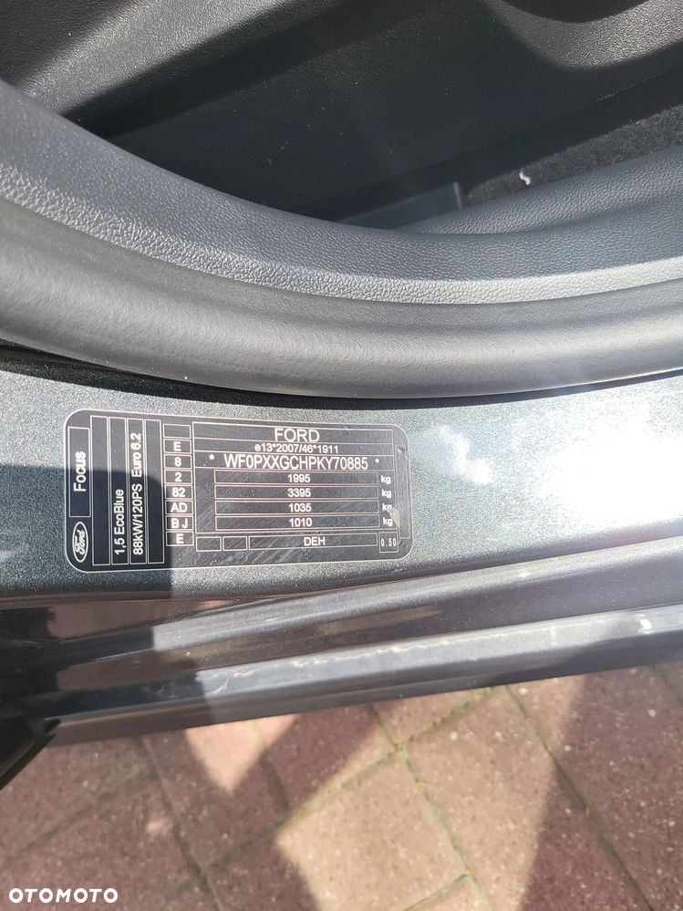 Ford Focus 1.5 EcoBlue Start-Stopp-System ST-LINE - 19