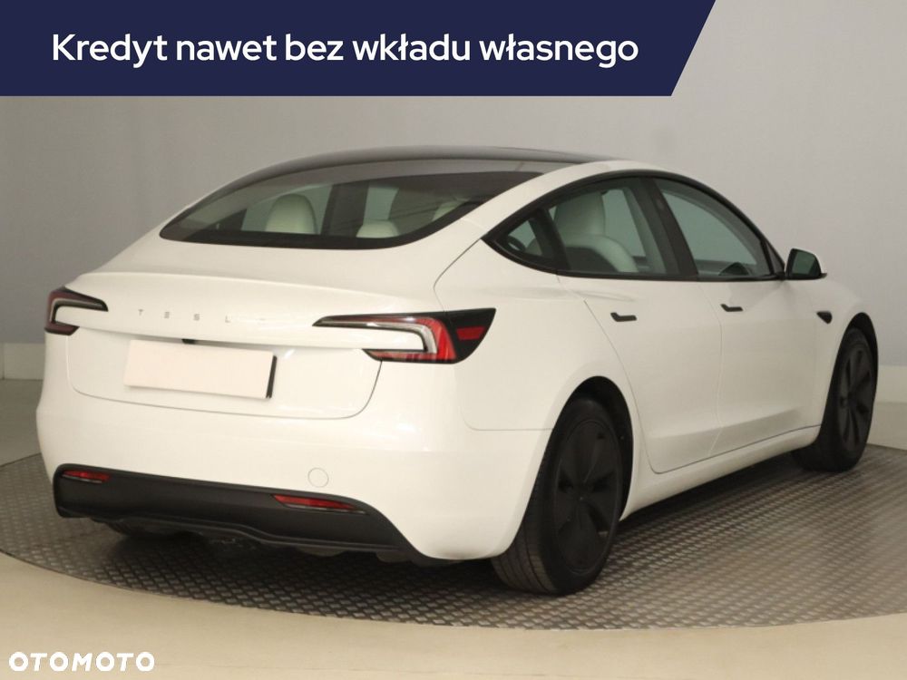 Tesla Model 3 - 7