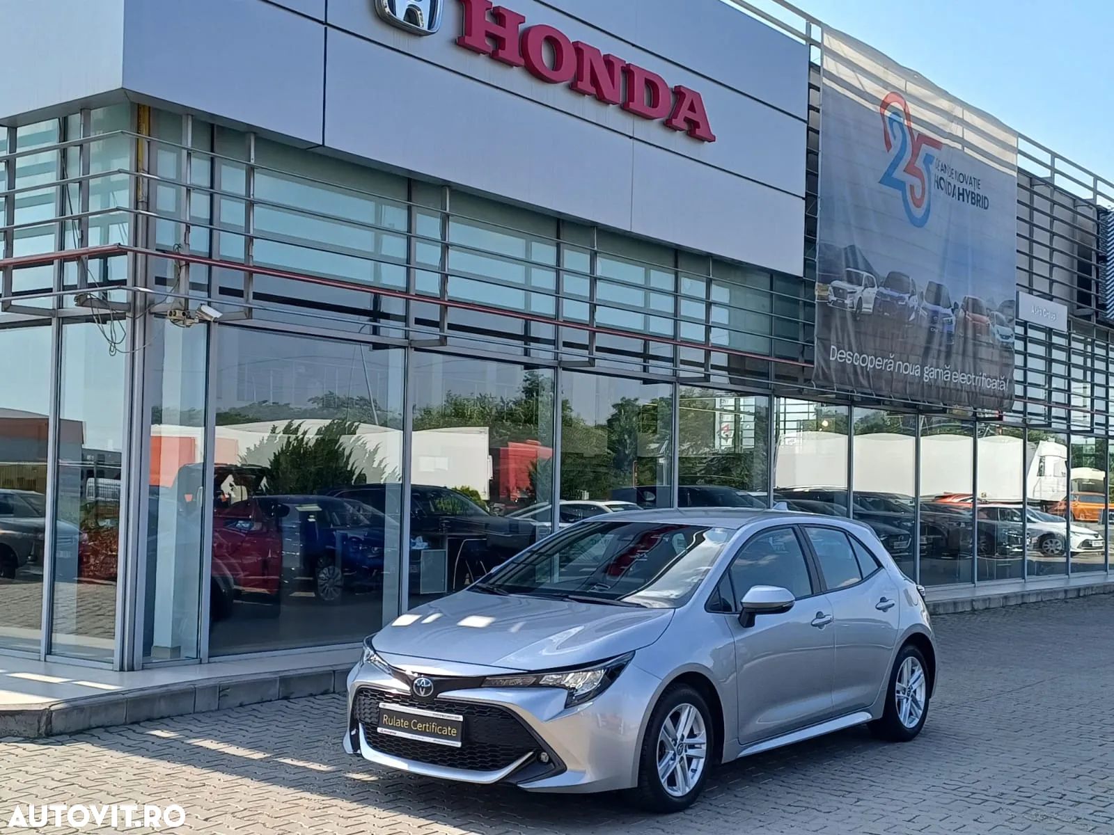 Toyota Corolla 1.8 HSD Dynamic - 1