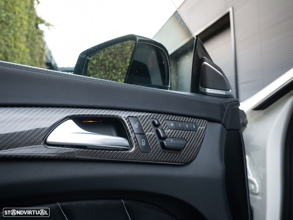 Mercedes-Benz CLS 63 AMG S Shooting Brake 4-Matic - 28