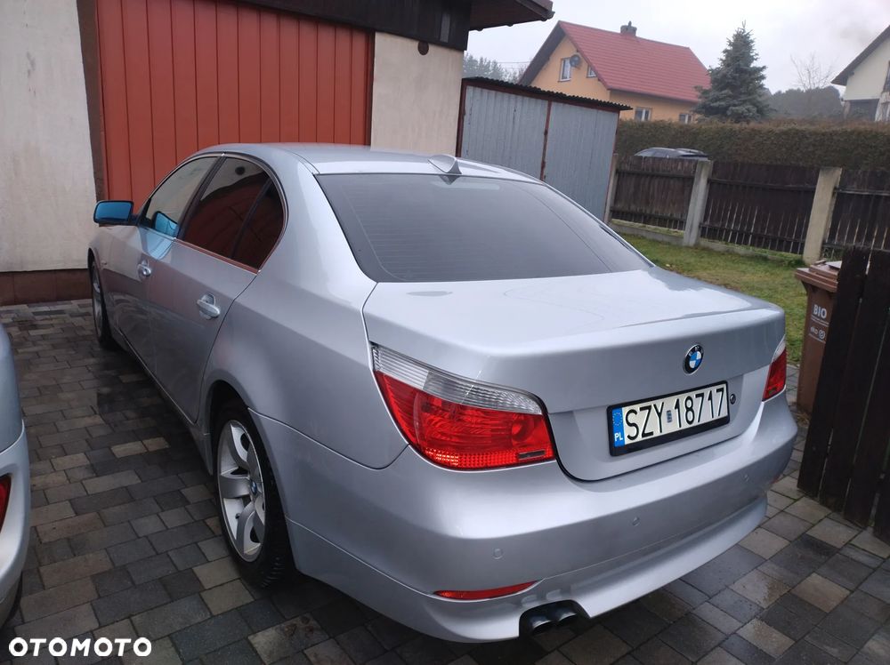 BMW Seria 5 520i - 6