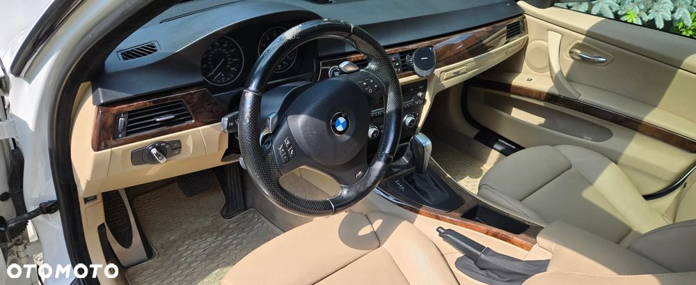 BMW Seria 3 335i - 7