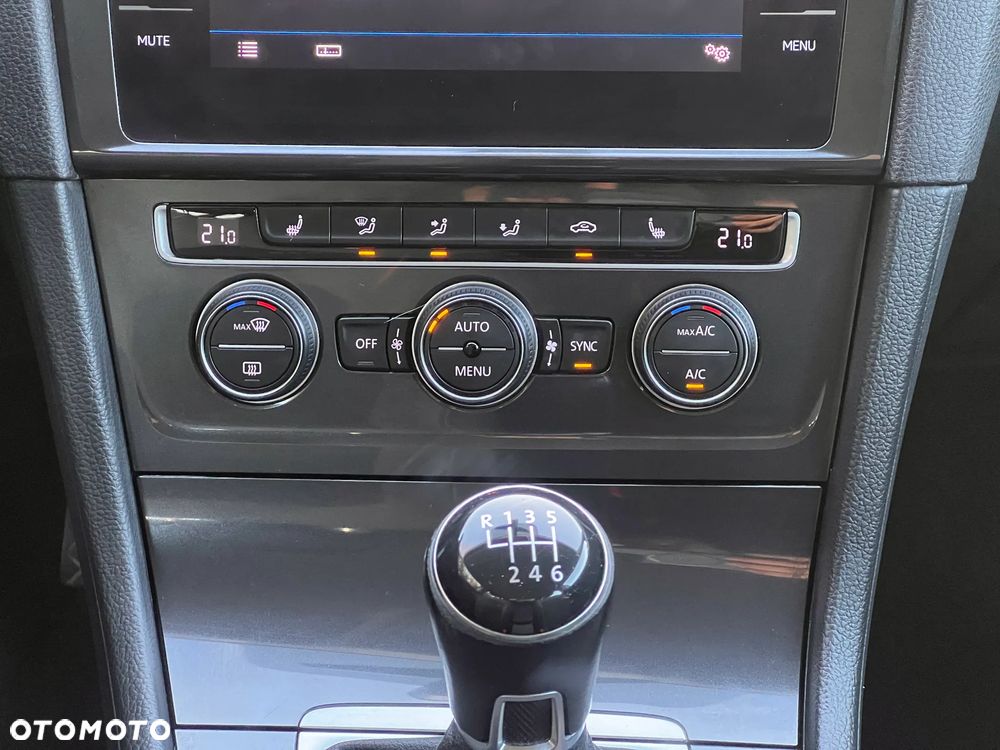 Volkswagen Golf 1.4 TSI (BlueMotion Technology) Highline - 18