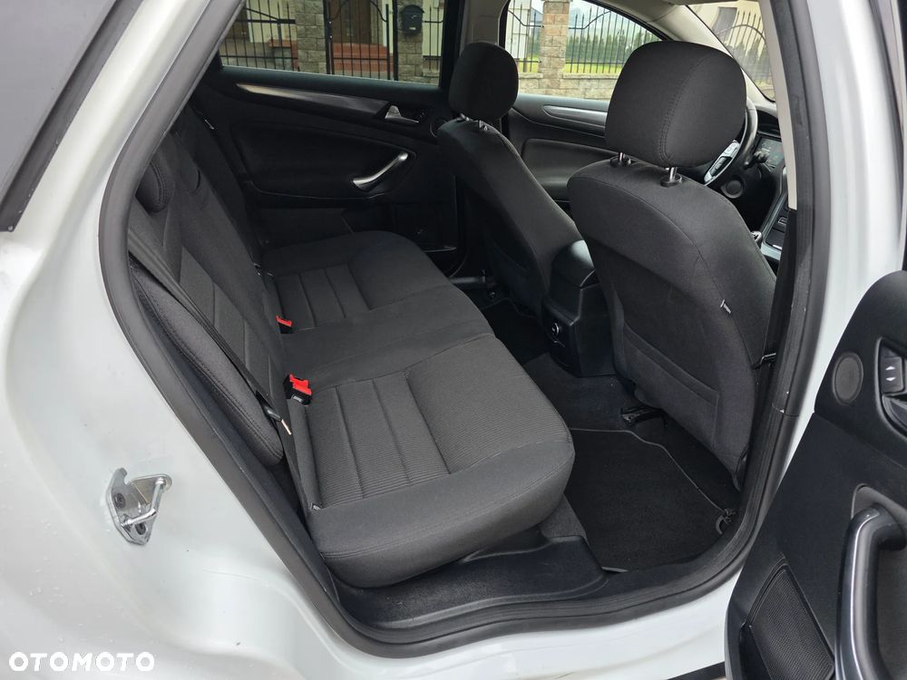 Ford Mondeo 1.6 EcoBoost Start-Stopp Titanium - 25