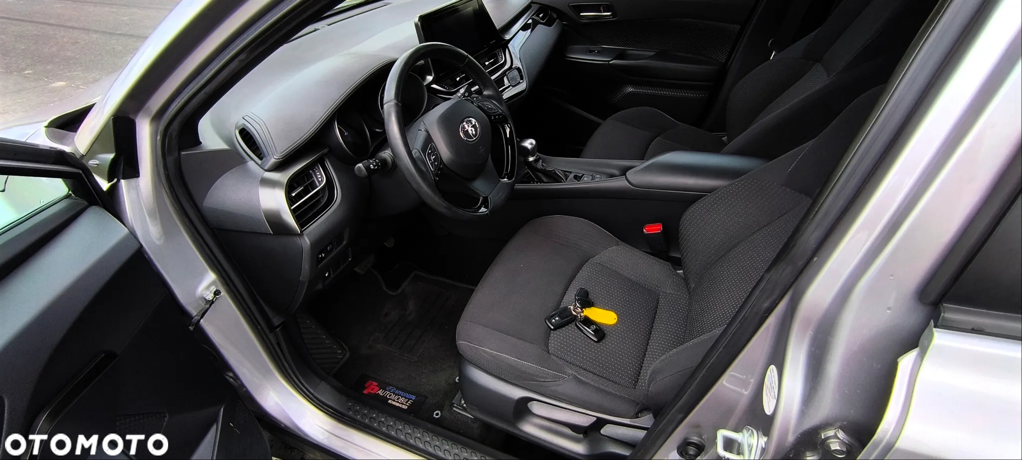 Toyota C-HR 1.8 Hybrid Dynamic - 24