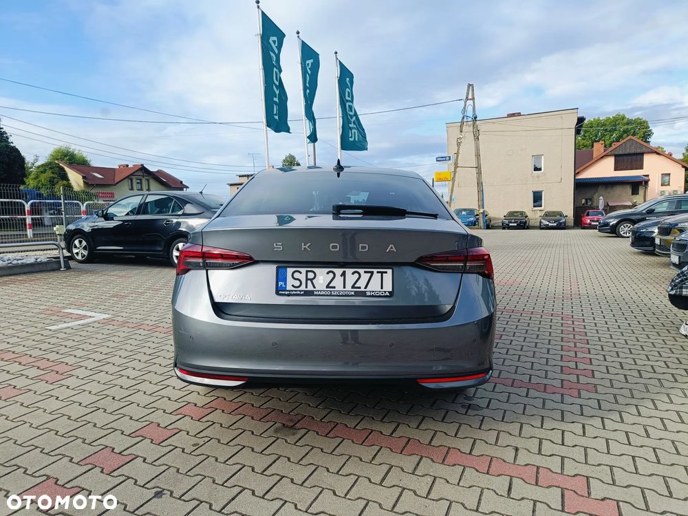 Skoda Octavia 2.0 TDI Selection DSG - 6