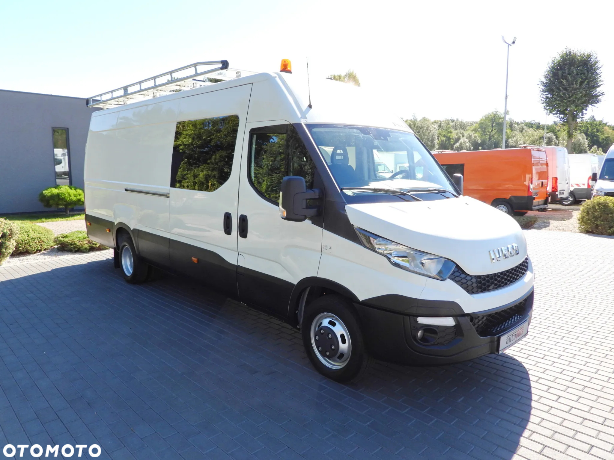 Iveco DAILY 35C17 FURGON BRYGADÓWKA 6 MIEJSC TEMPOMAT BLIŹNIACZE KOŁA KLIMATYZACJA 170KM [ 009678 ] - 5