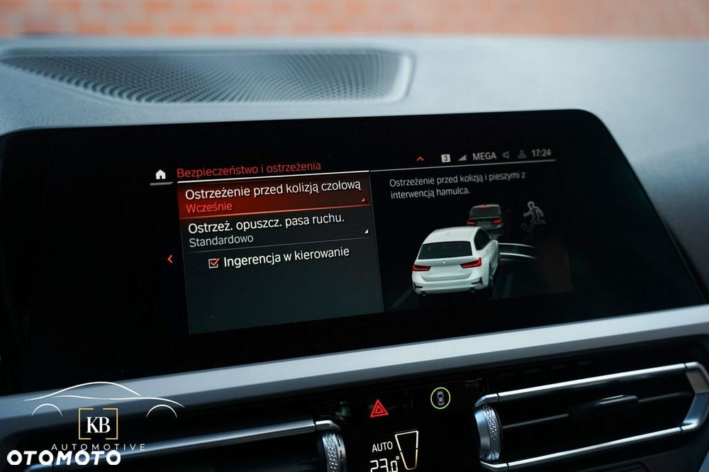 BMW Seria 3 318i - 24