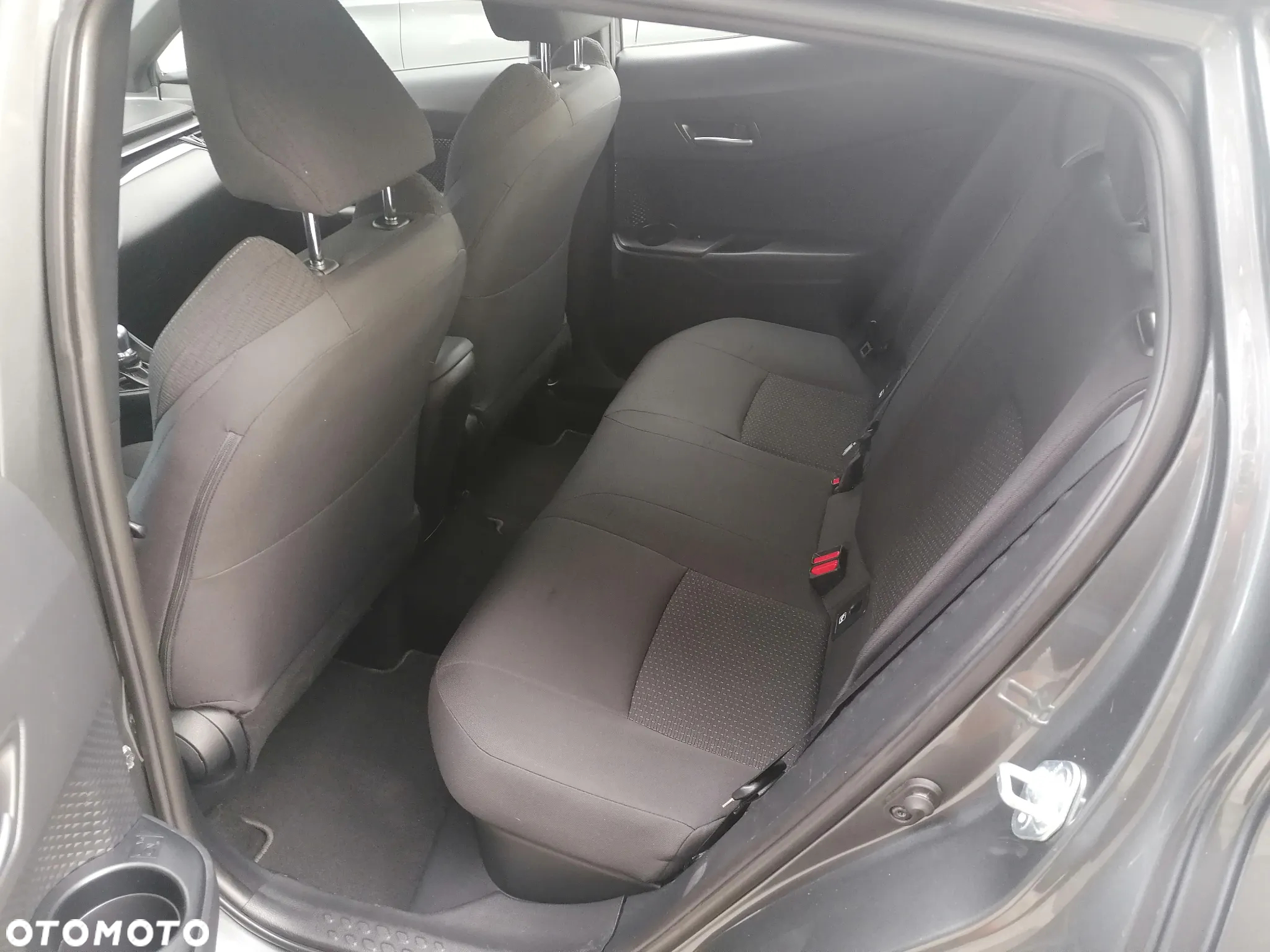 Toyota C-HR 1.8 Hybrid Premium - 8
