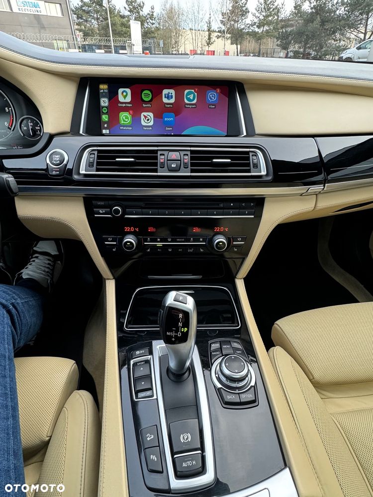 BMW Seria 7 740d xDrive - 19
