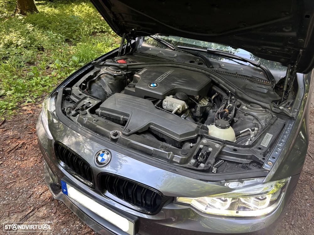 BMW 328 i Auto - 19