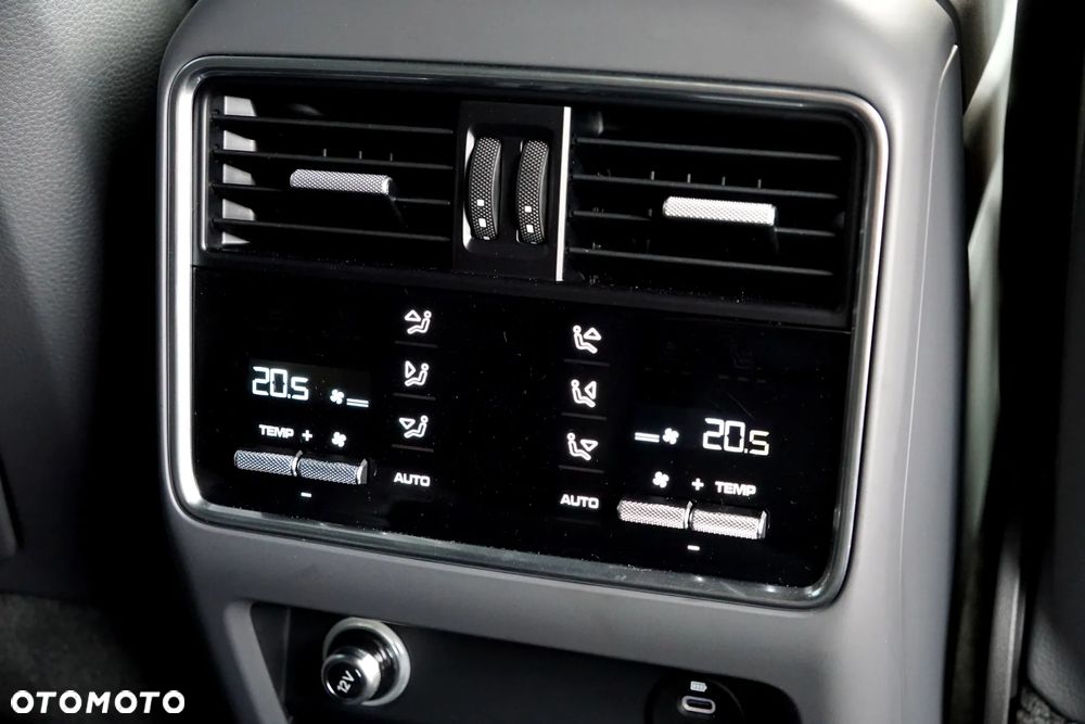 Porsche Cayenne Standard - 27