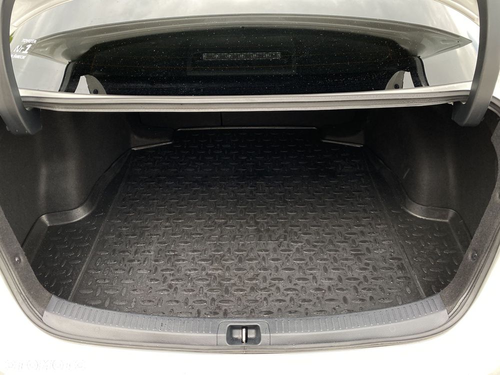 Toyota Corolla 1.8 Hybrid GR Sport Dynamic - 19