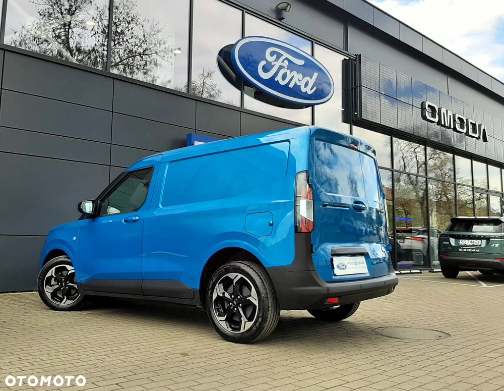 Ford Courier - 33