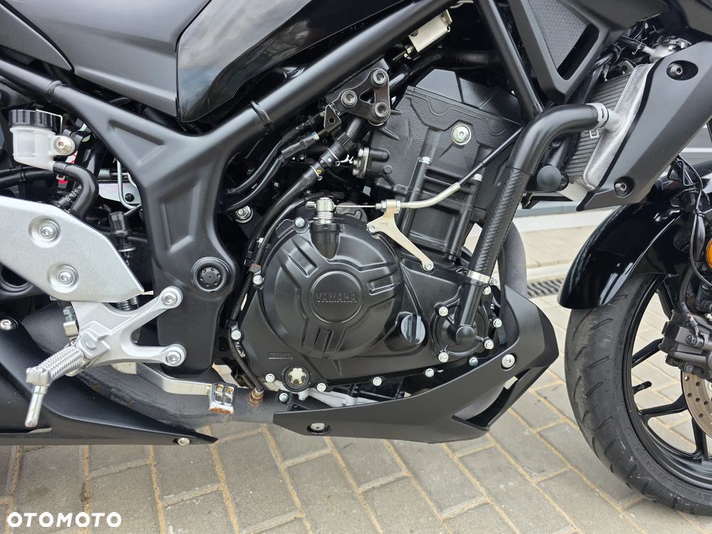Yamaha MT - 24