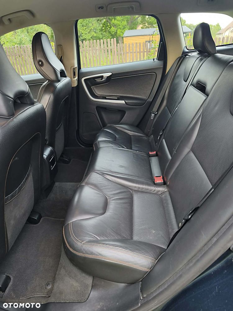 Volvo XC 60 D5 AWD - 7