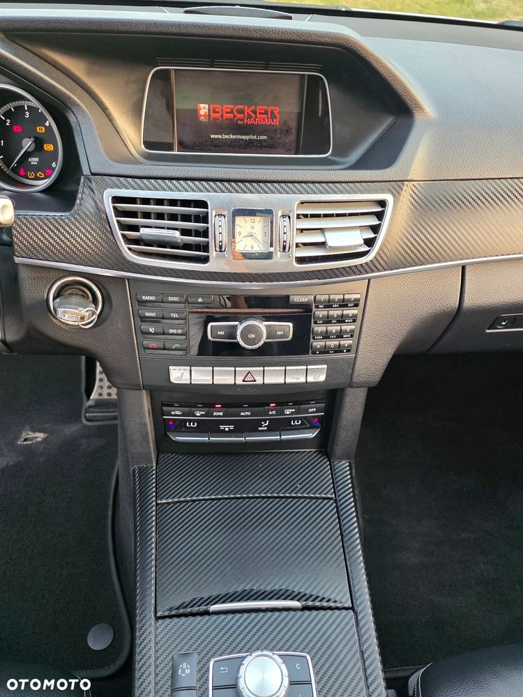 Mercedes-Benz Klasa E 300 BlueTec Hybrid - 16