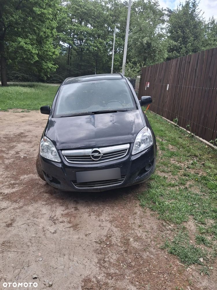 Opel Zafira - 1