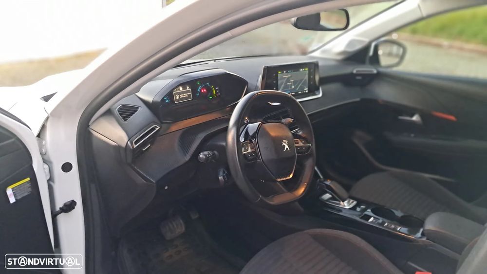 Peugeot e-208 Active - 6