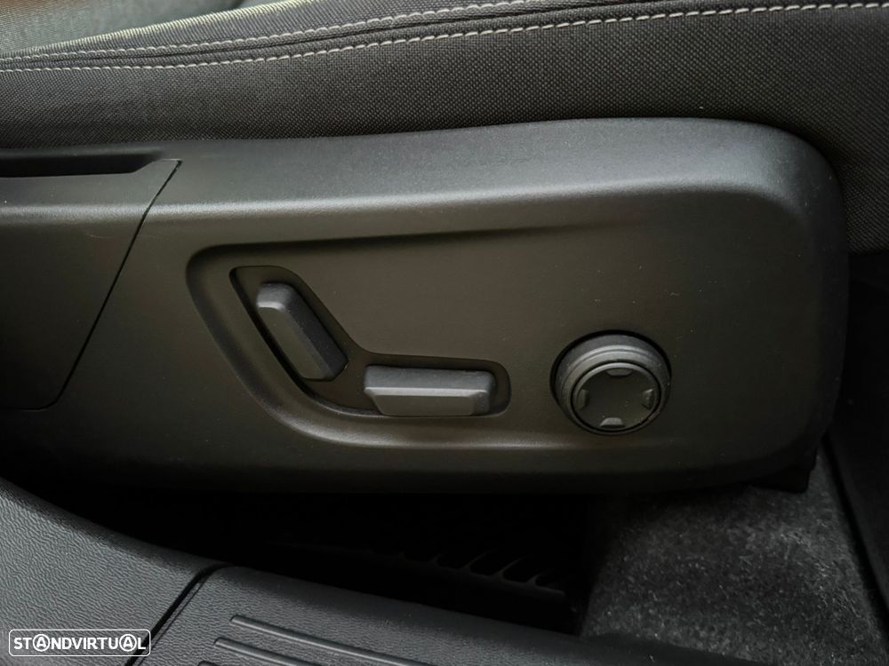 Volvo XC 40 1.5 T4 PHEV Plus Dark - 22