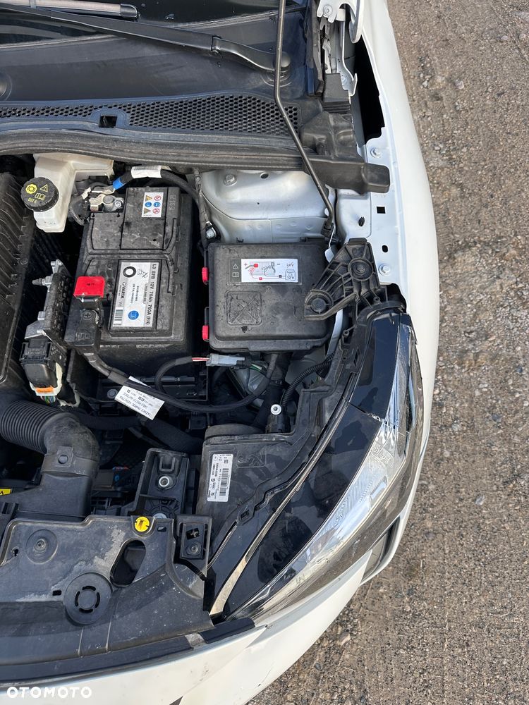 Peugeot 208 1.2 PureTech Active Pack S&S - 20