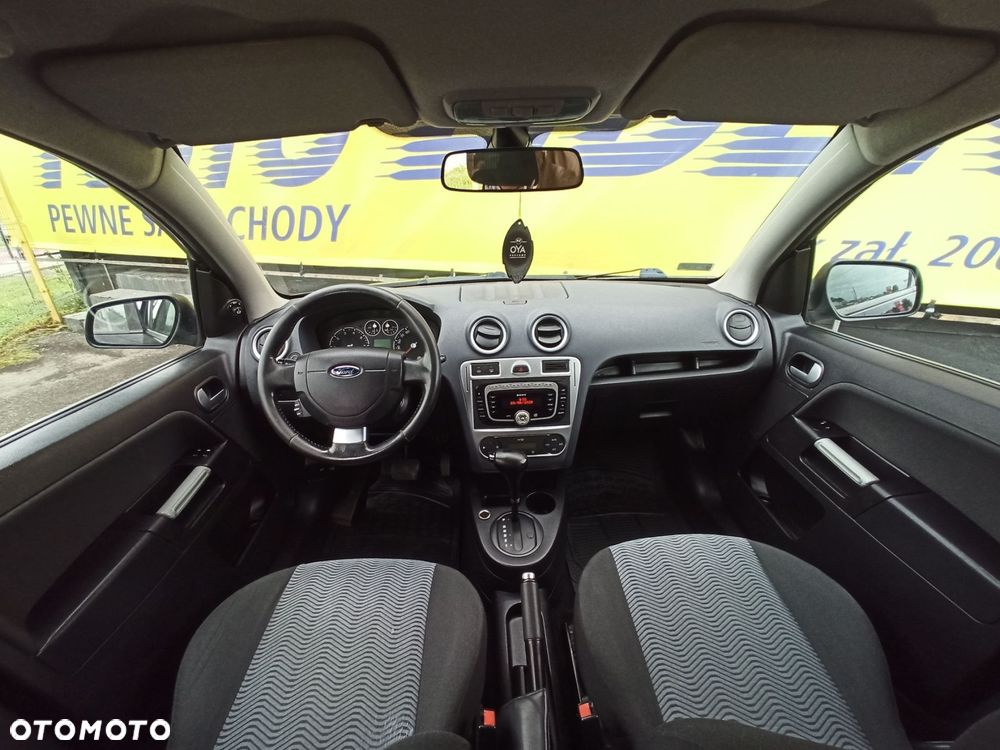 Ford Fusion - 13