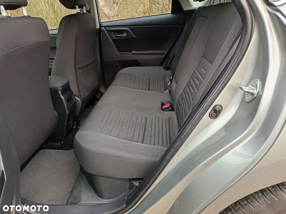 Toyota Auris Hybrid 135 Prestige - 27