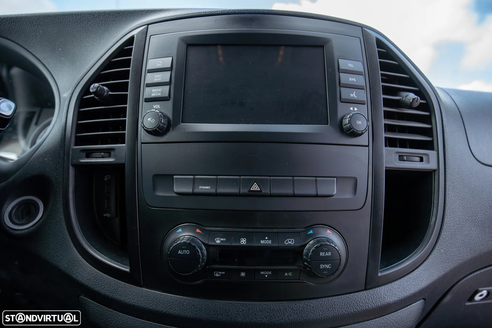 Mercedes-Benz Vito - 15