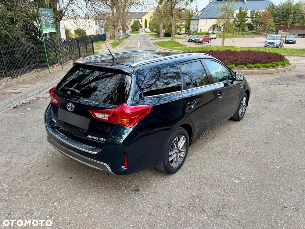 Toyota Auris 1.8 HSD Prestige - 11