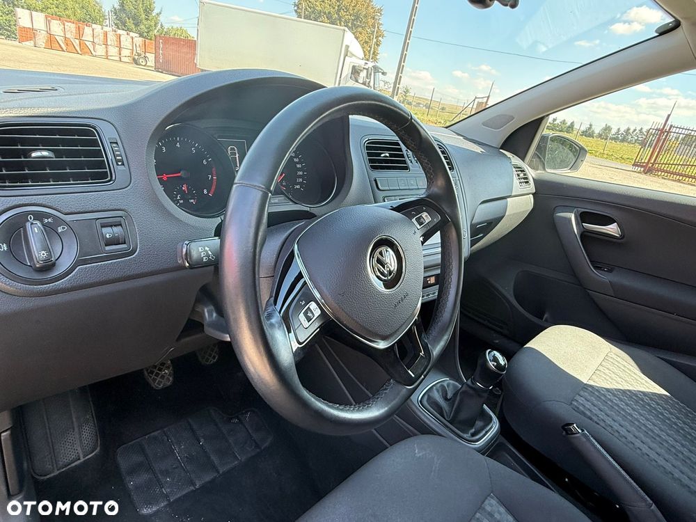 Volkswagen Polo 1.0 (Blue Motion Technology) Comfortline - 11