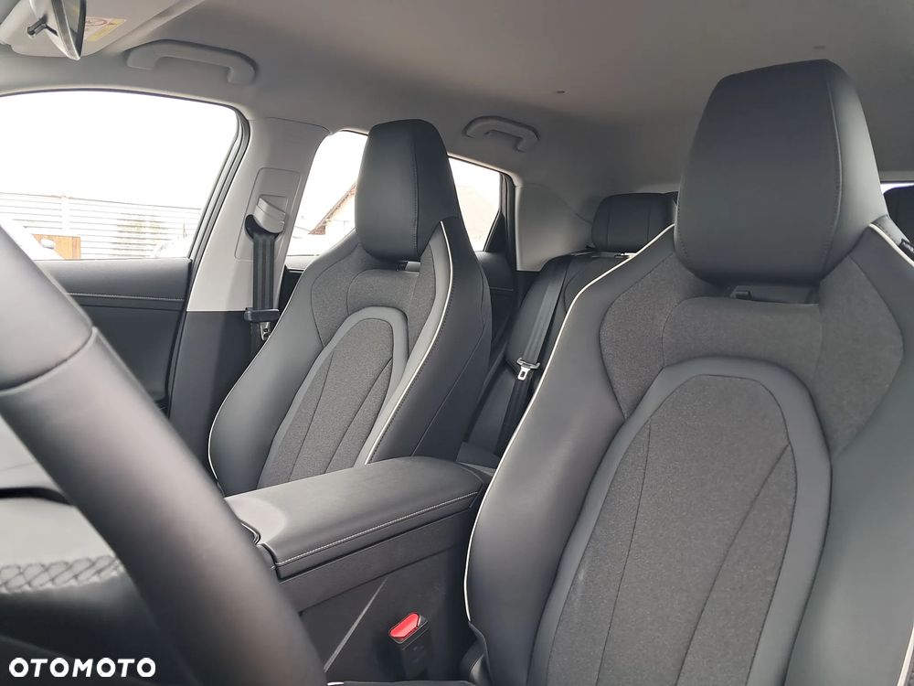 Omoda 5 1.6 T-GDI Essential DCT - 12