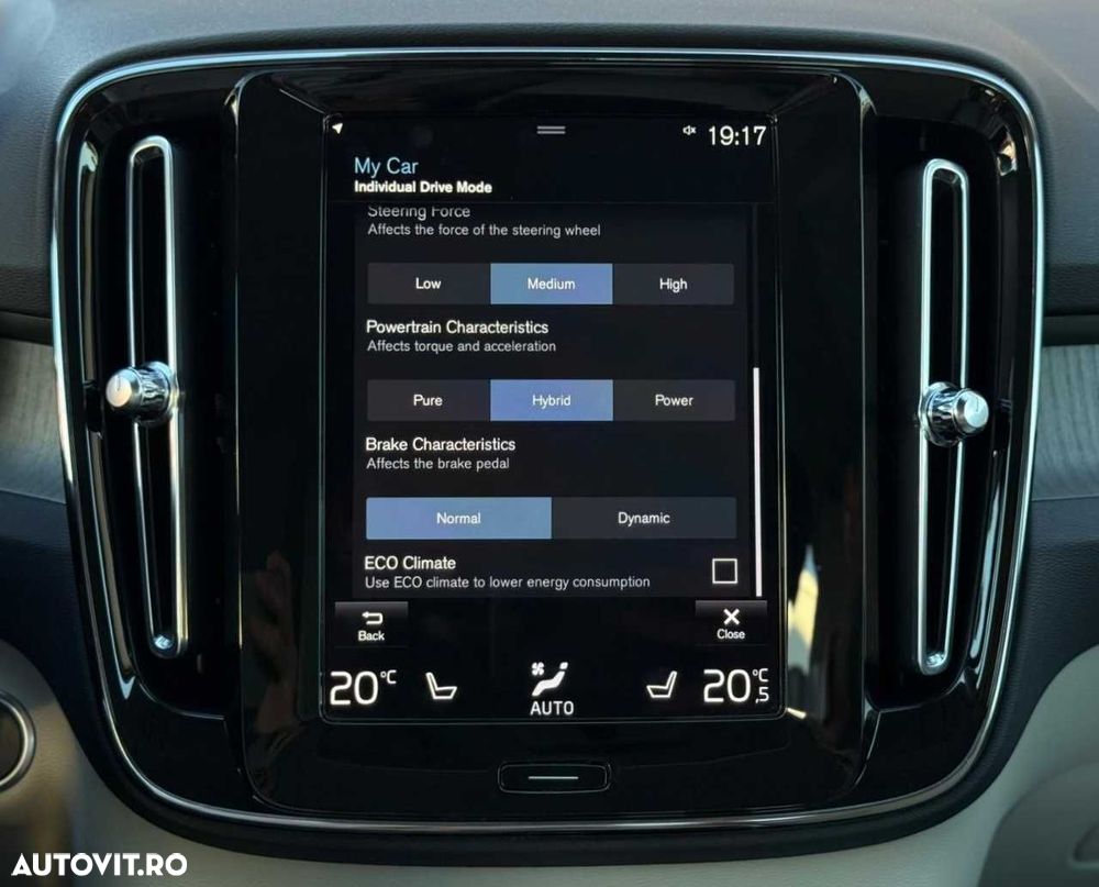 Volvo XC 40 - 32