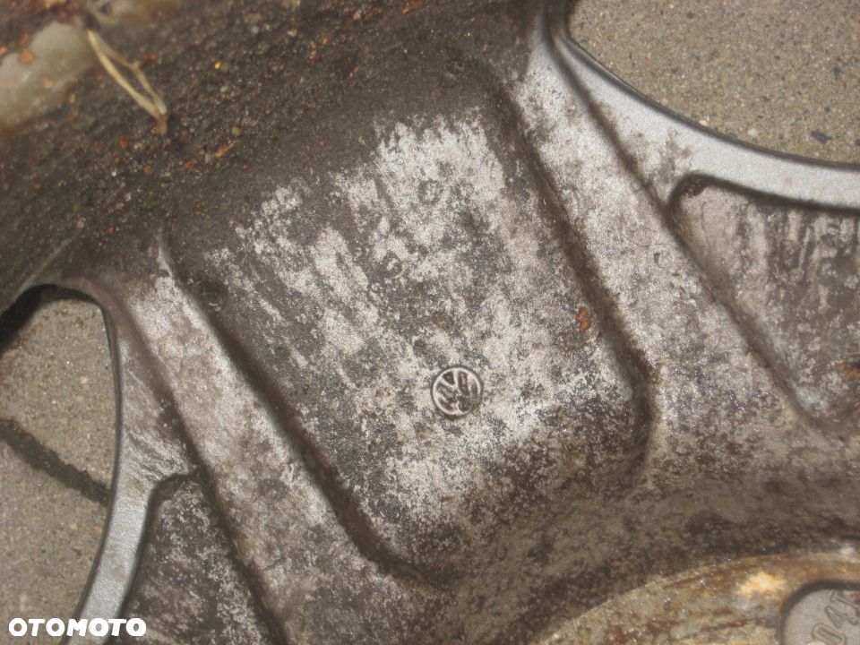 VW PASSAT B3 B4 VR6 FELGA 6x15 ET35 357601025H - 6