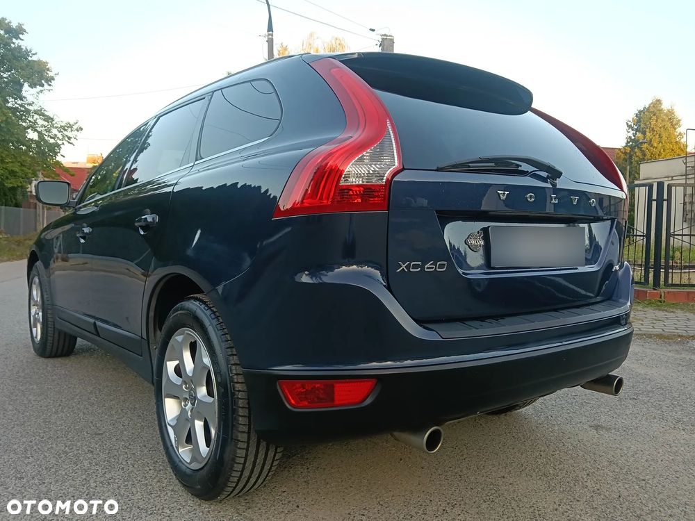 Volvo XC 60 3.2 AWD Momentum - 9