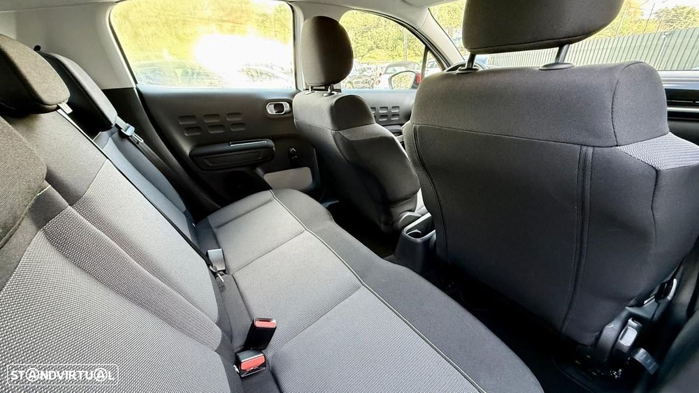 Citroën C3 1.2 PureTech Shine - 34