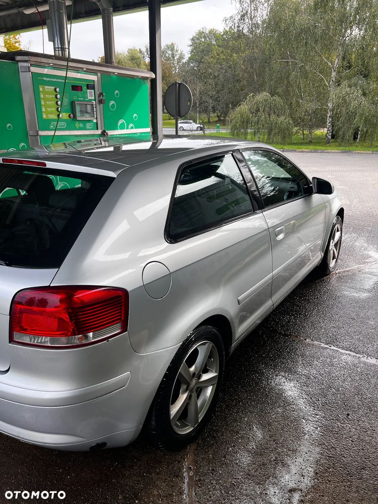 Audi A3 1.6 Ambiente - 7