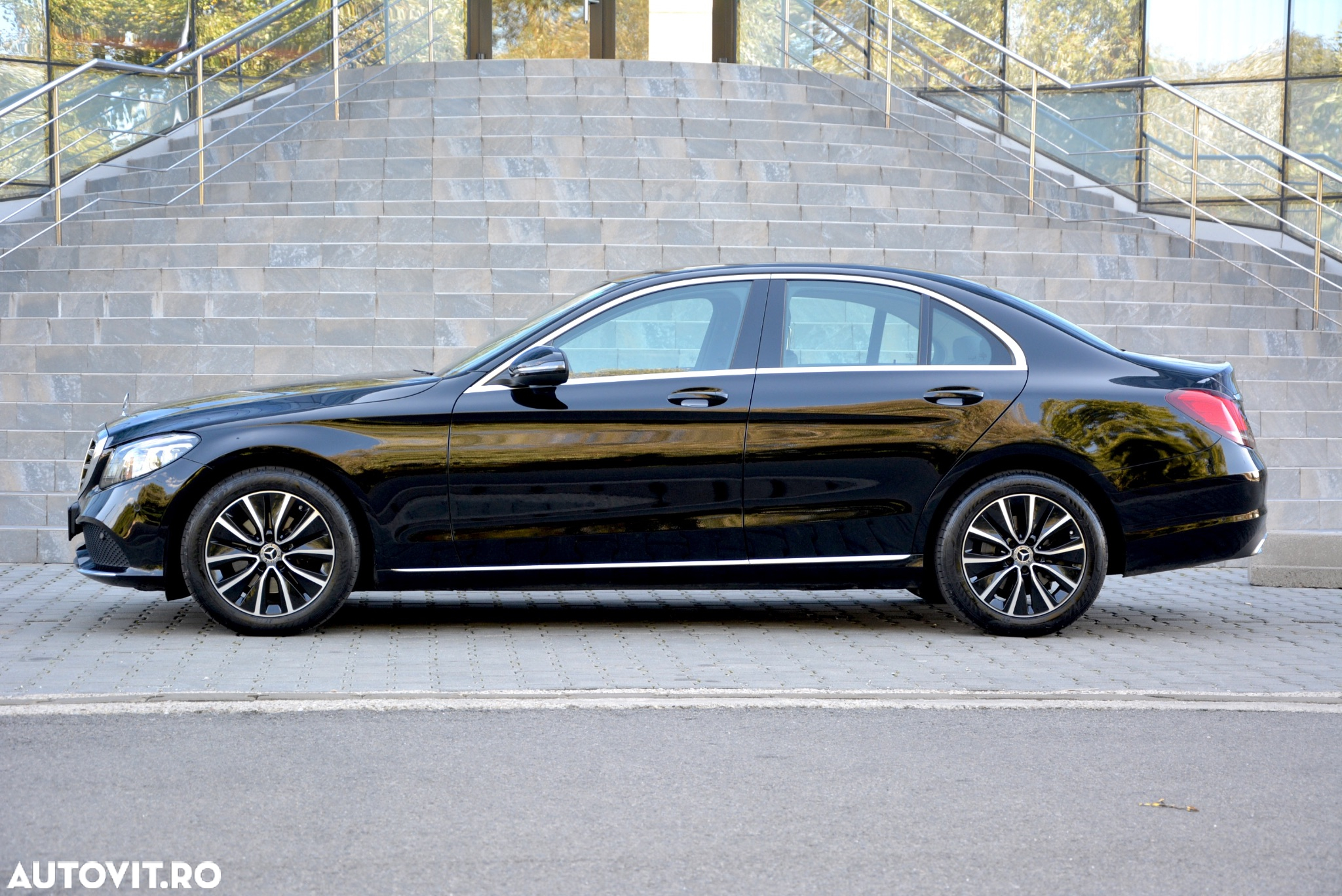 Mercedes-Benz C 220 d 9G-TRONIC Avantgarde - 5