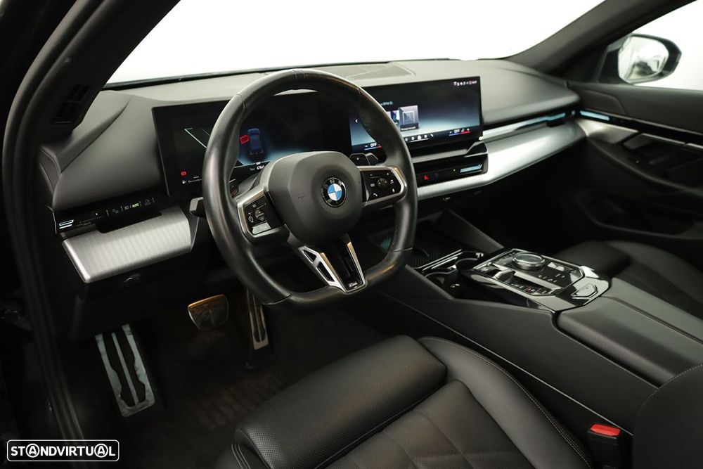 BMW 520 d Pack Desportivo M - 7