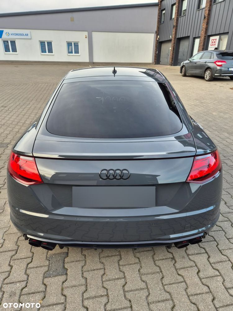Audi TT S Coupé - 9