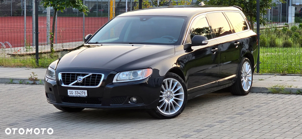 Volvo V70 D5 AWD DPF Summum