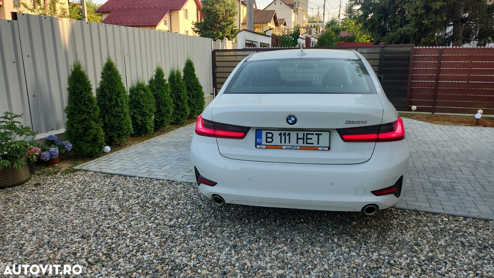BMW Seria 3 320i Aut. Advantage - 9