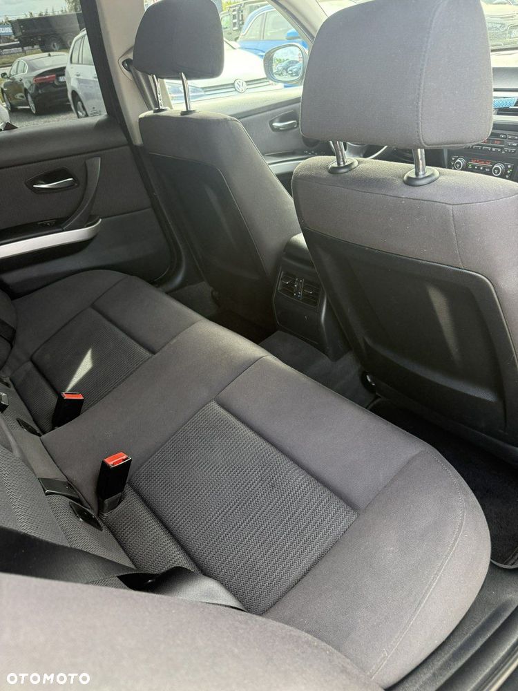 BMW Seria 3 318i Edition Exclusive - 15