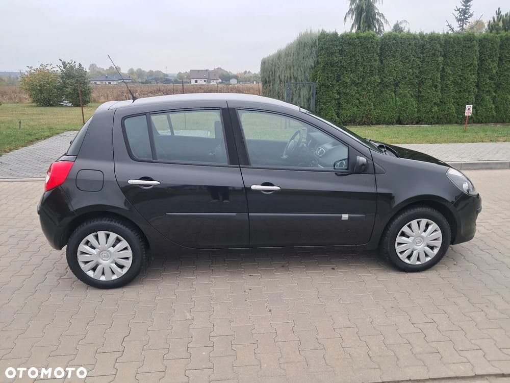 Renault Clio - 6