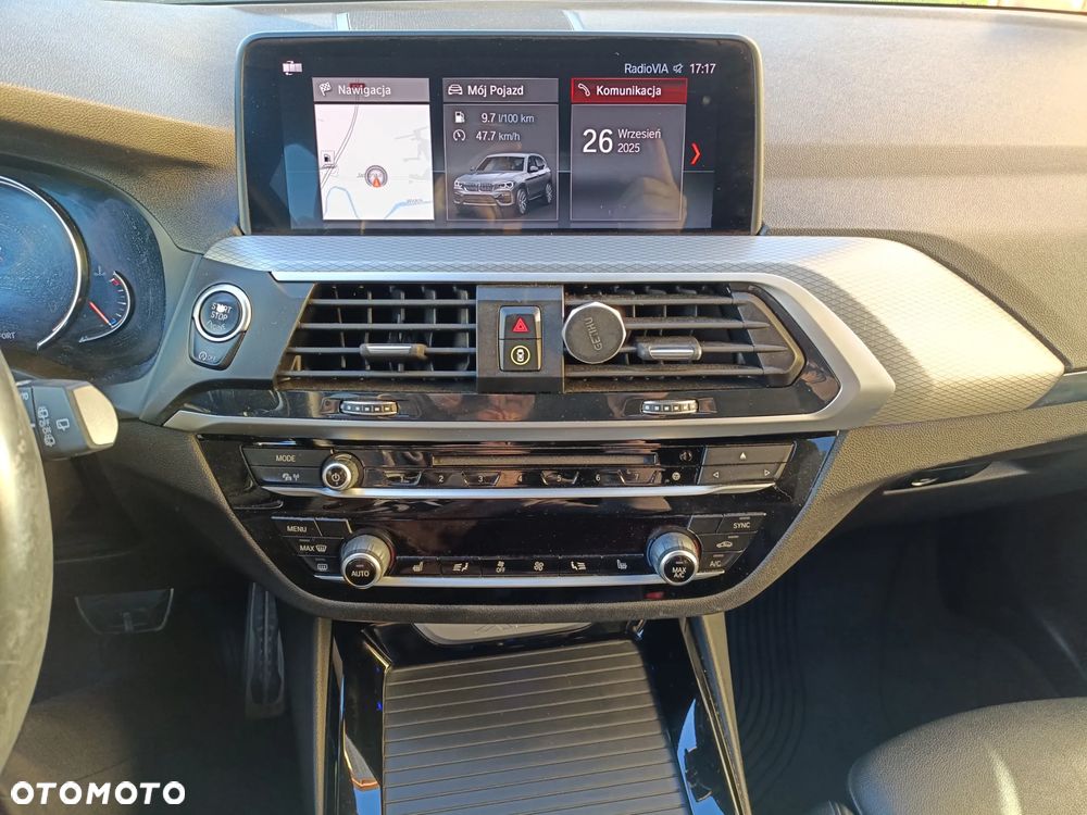 BMW X3 xDrive20i - 20