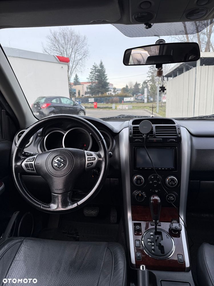 Suzuki Grand Vitara 2.0 De luxe - 13