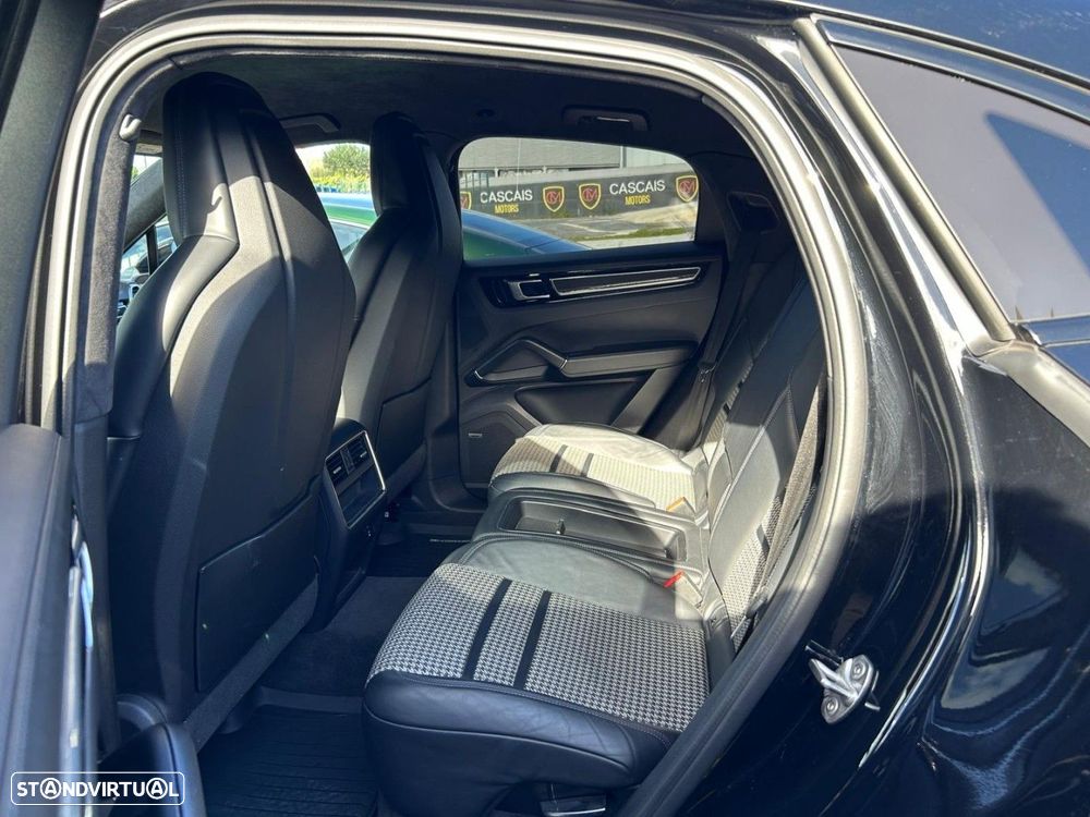 Porsche Cayenne GTS - 31