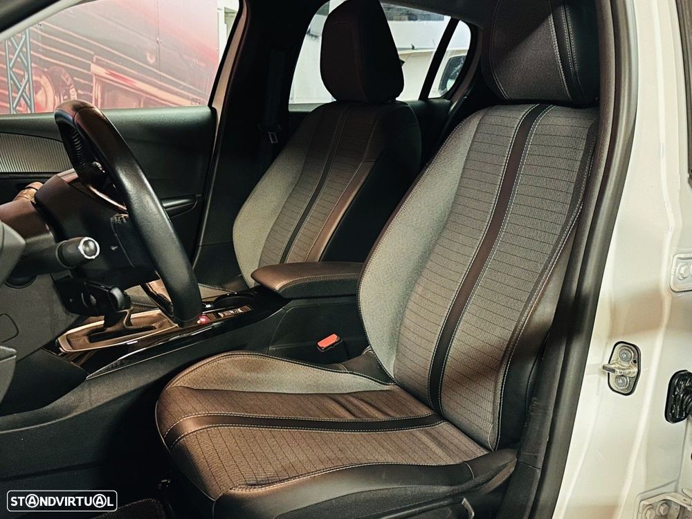 Peugeot 208 1.2 PureTech Allure Pack - 7