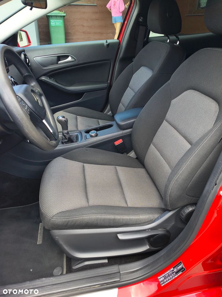 Mercedes-Benz GLA - 10